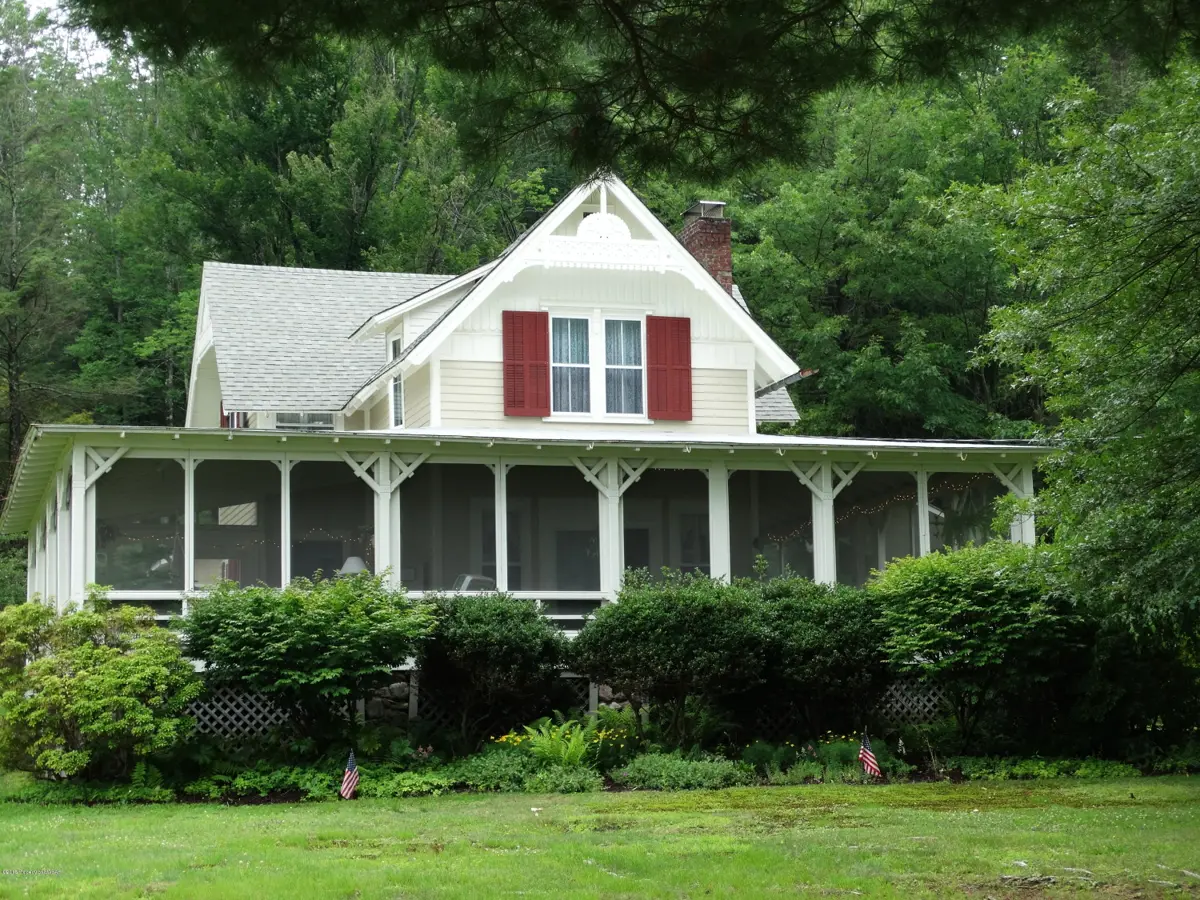 2633 Lakeside Drive (Pole 241), Harveys Lake in Harveys Lake