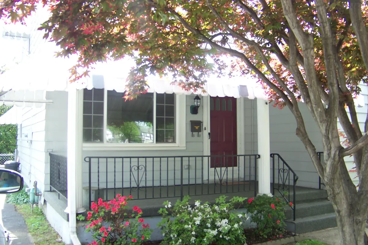 46 SEMINARY Place, Forty Fort in Forty Fort