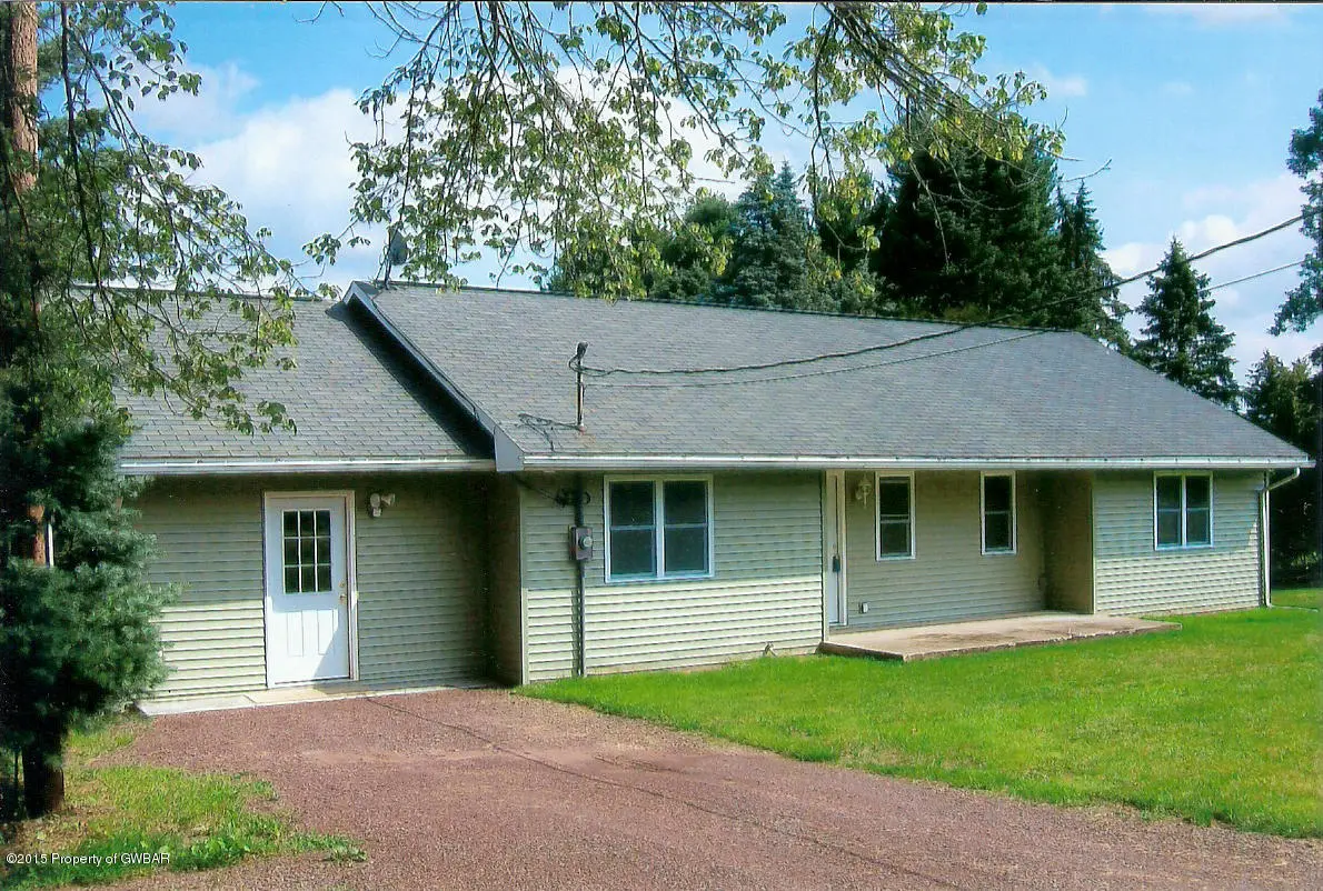 832 Broadway Road, Shickshinny in Shickshinny