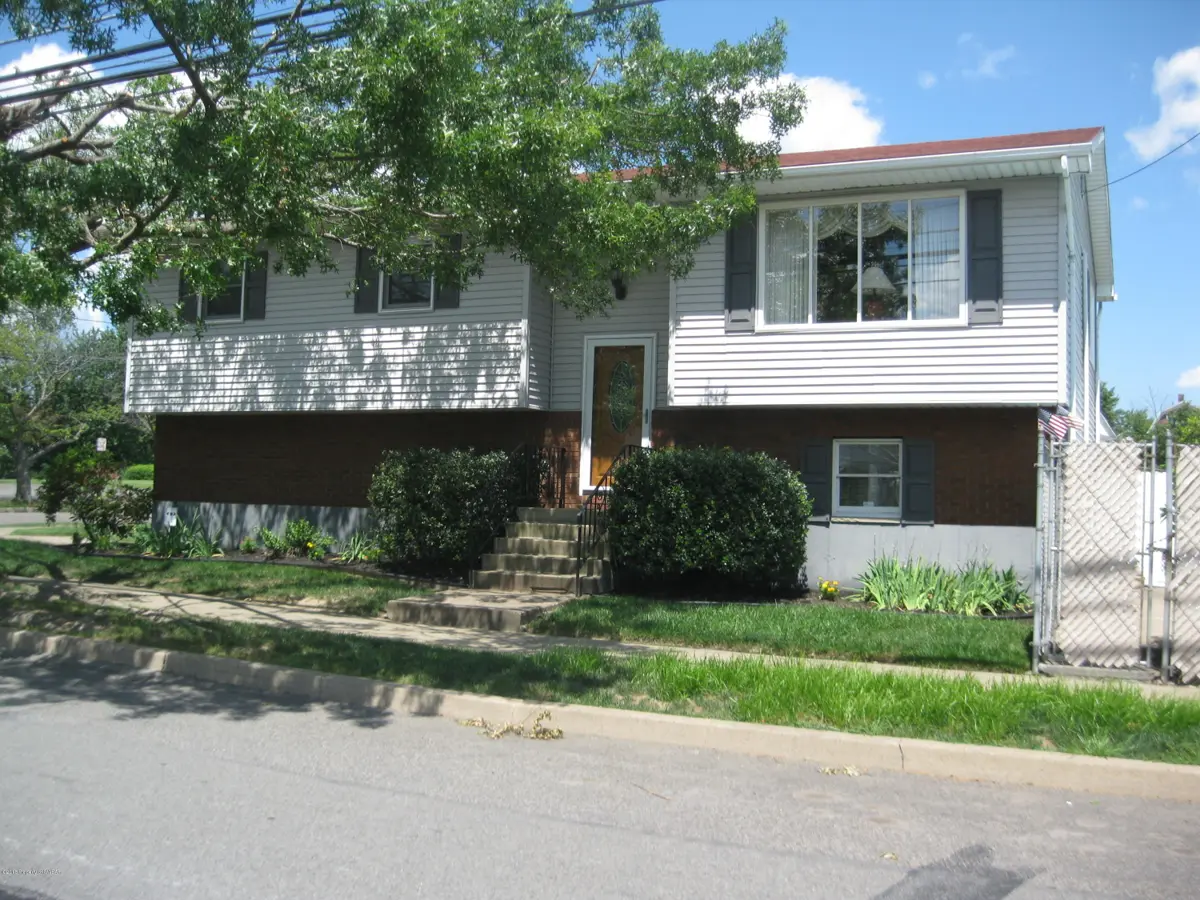 105 N Goodwin Avenue, Kingston in Kingston