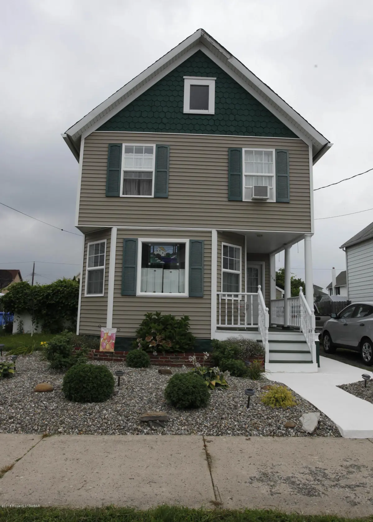 140 E 4TH Street, Wyoming in Wyoming