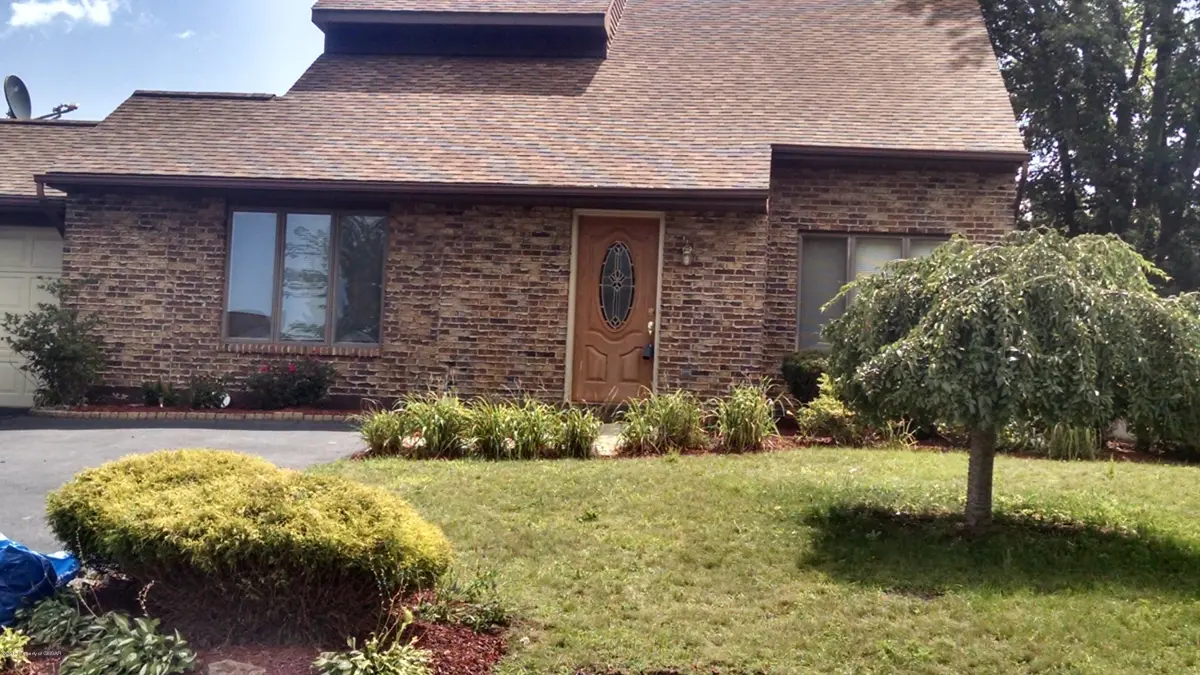 35 PINE RIDGE Drive, Wilkes-Barre in Wilkes-Barre