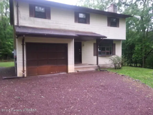 2150 Pine Hollow Road, Saylorsburg in Saylorsburg