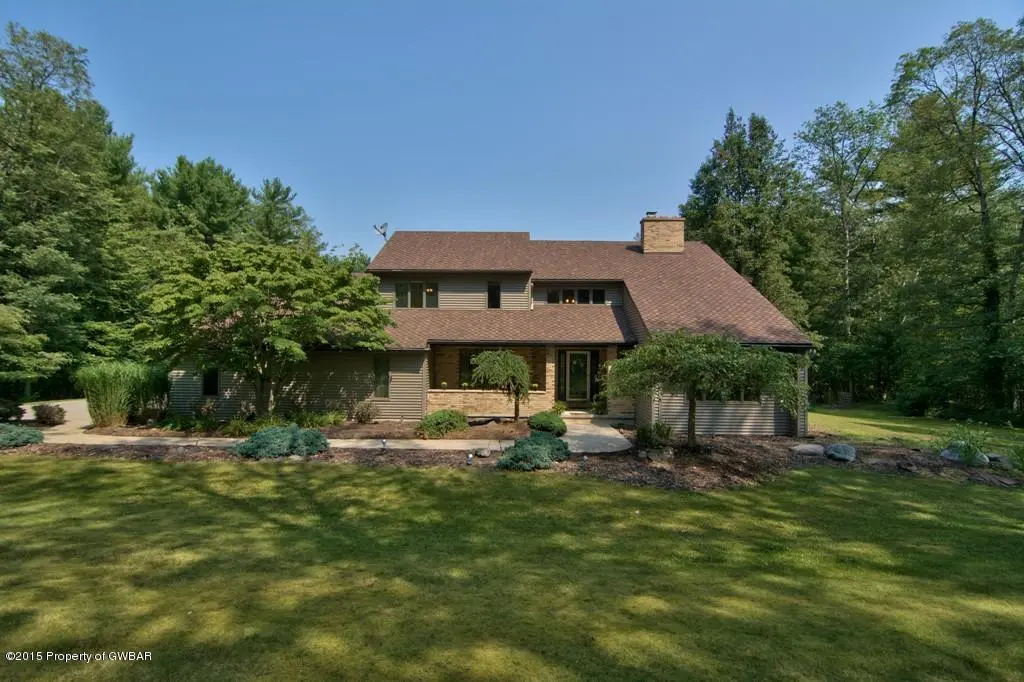 121 SANDWEDGE Drive, Mountain Top in Mountain Top