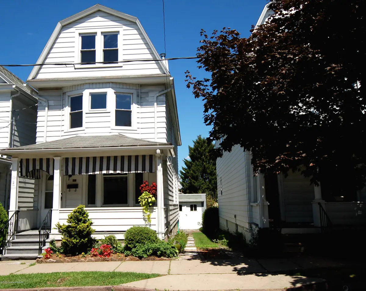 34 E ELM Street, Wilkes-Barre in Wilkes-Barre