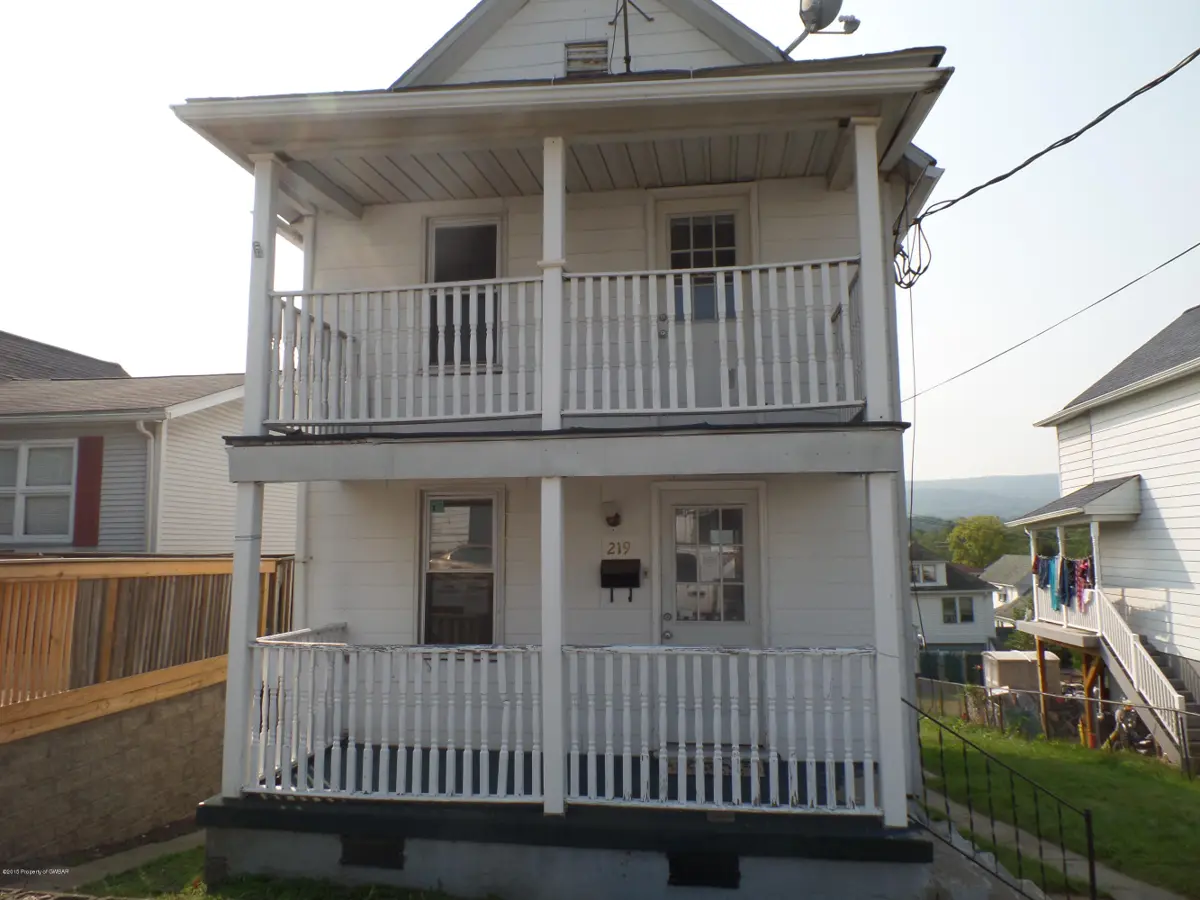 219 W GREEN Street, Nanticoke in Nanticoke