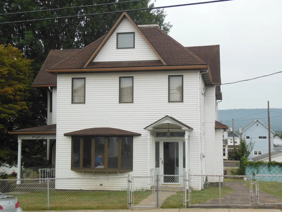 183 W BROAD Street, Nanticoke in Nanticoke