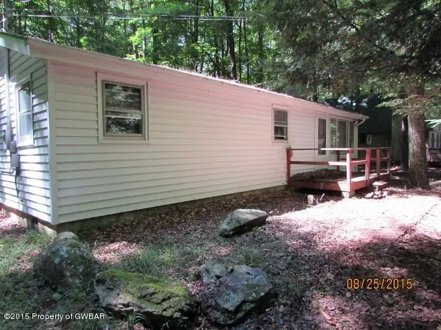 124 PONY, Pocono Lake in Pocono Lake