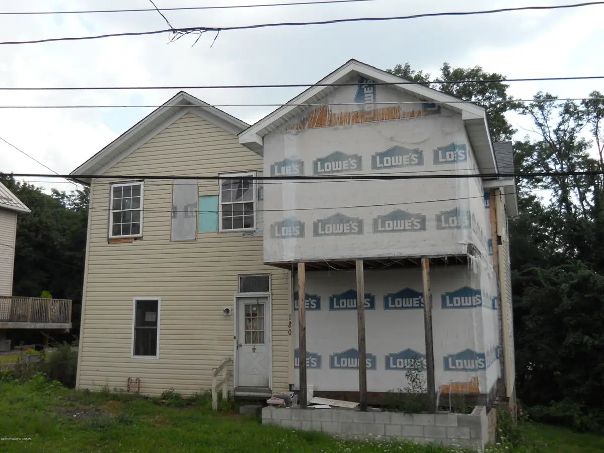 180 TOMPKINS Street, Pittston in Pittston