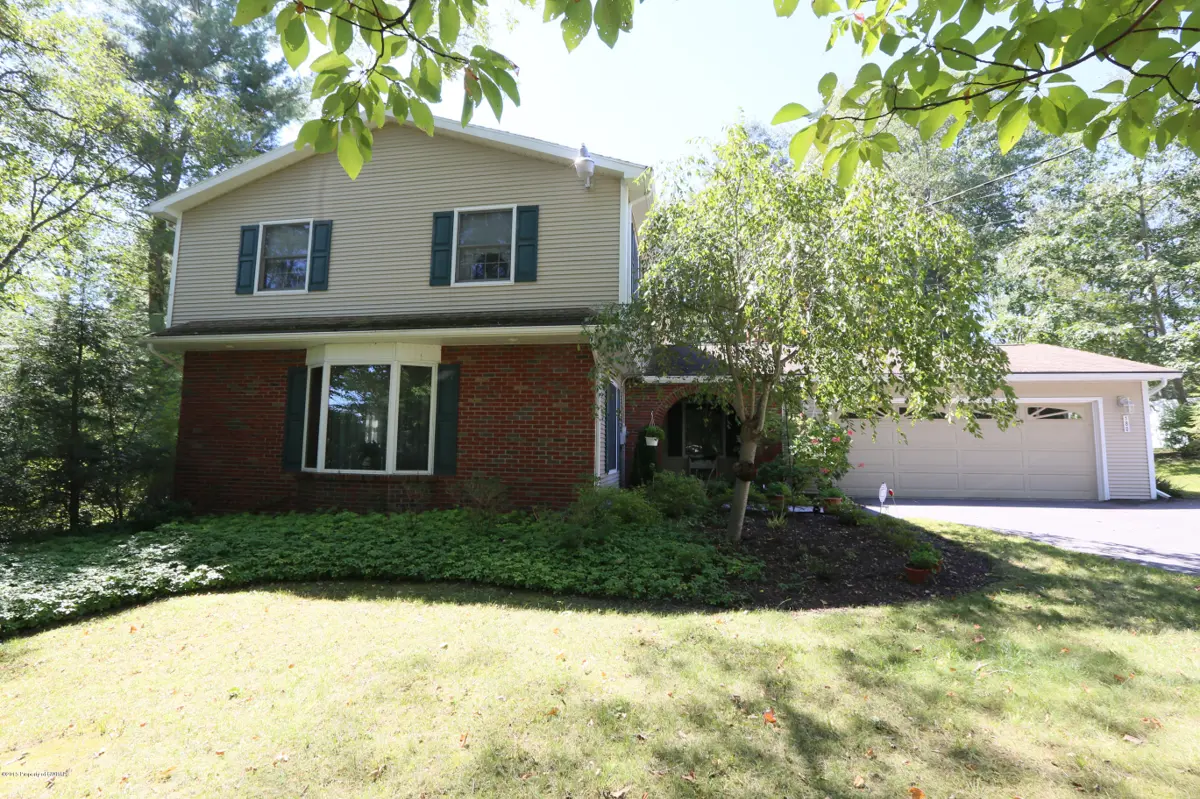 180 N PIONEER Avenue, Shavertown in Shavertown