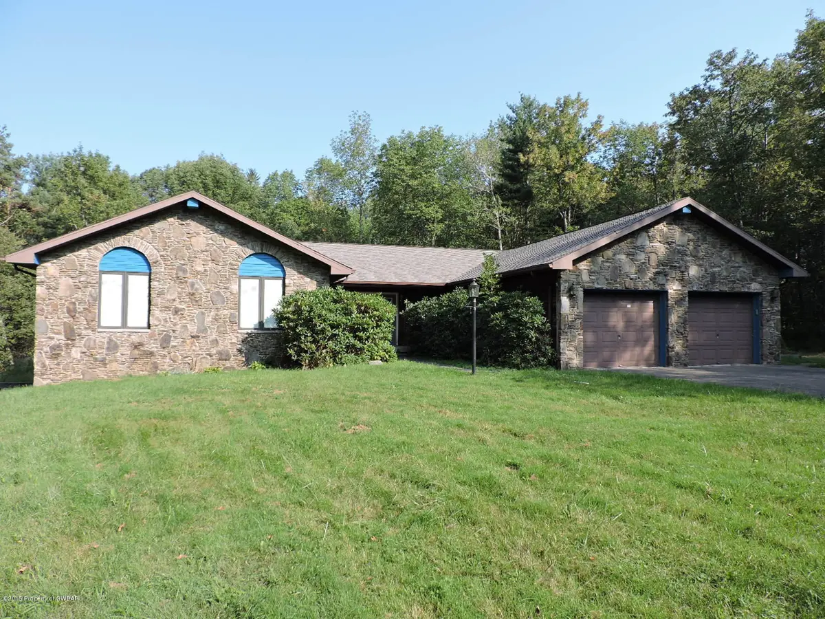 216 POND Road, Clarks Summit in Clarks Summit