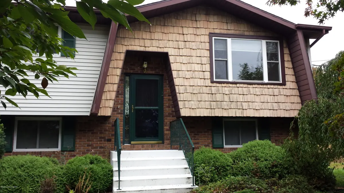 6 CLEARVIEW Road, Shavertown in Shavertown
