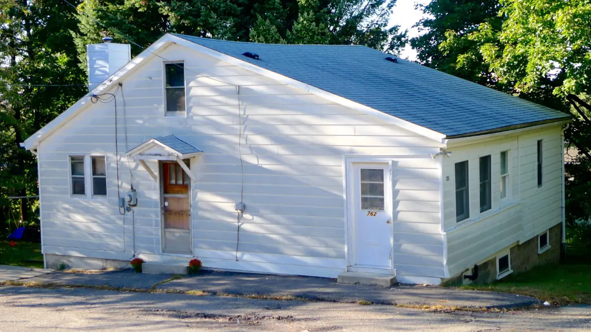 762 N MANHATTAN Court, Hazleton in Hazleton