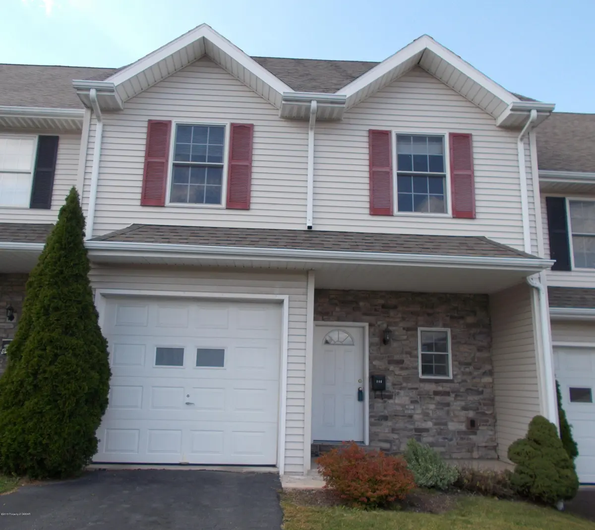 844 LINCOLN, Hazleton in Hazleton