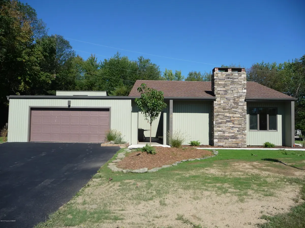 8 KINGS Court, Nanticoke in Nanticoke