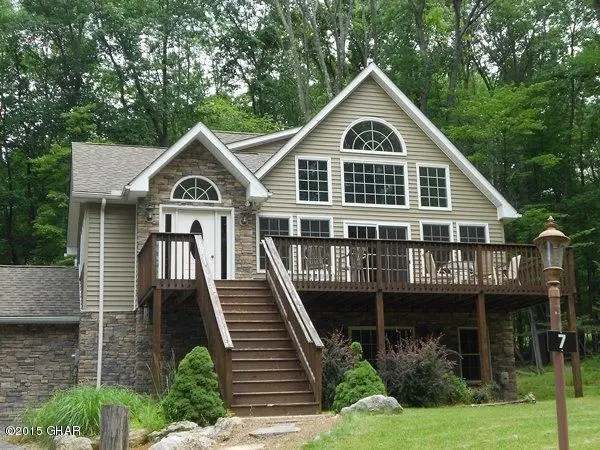 7 CHIPPEWA DRIVE, Hazle Township in Hazle Township