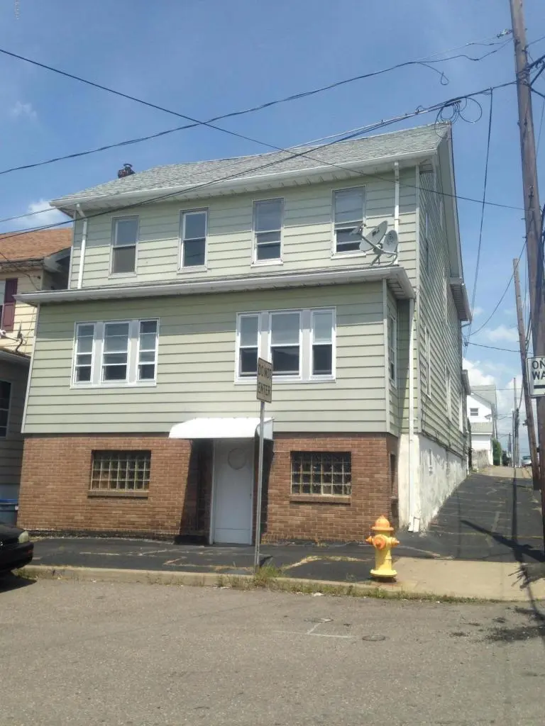 201 Ridge Avenue, West Hazleton in West Hazleton