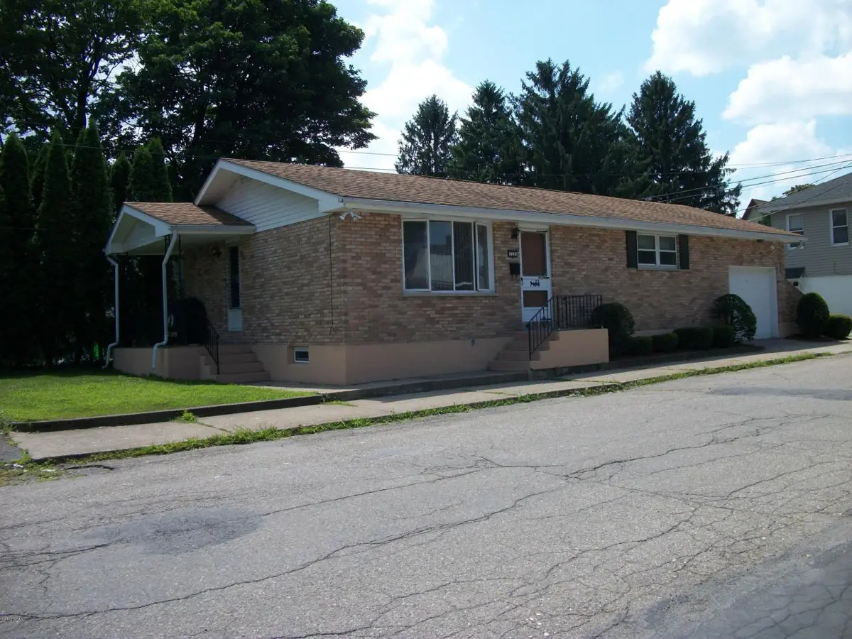720 W 3RD Street, Hazleton in Hazleton