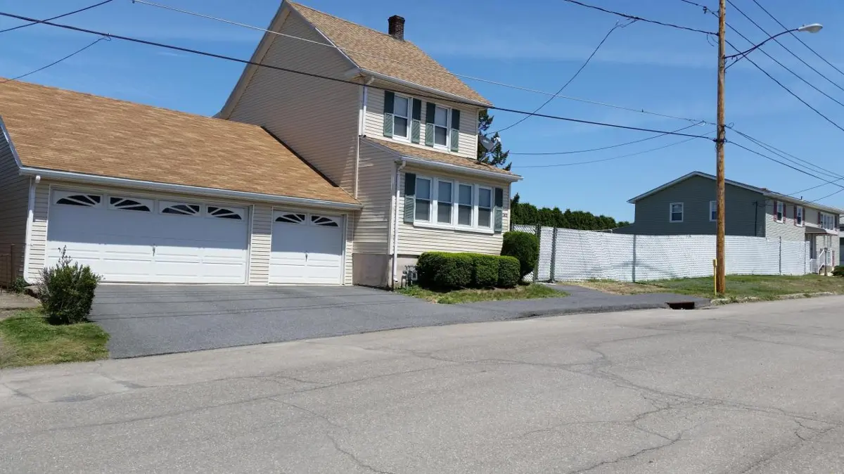 145 Samuels Avenue, Hazleton in Hazleton
