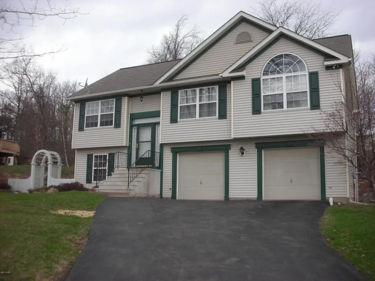 207 Steelers Drive, Hazle Township in Hazle Township