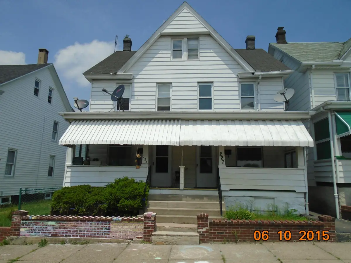 225 W MUIR Avenue, Hazleton in Hazleton