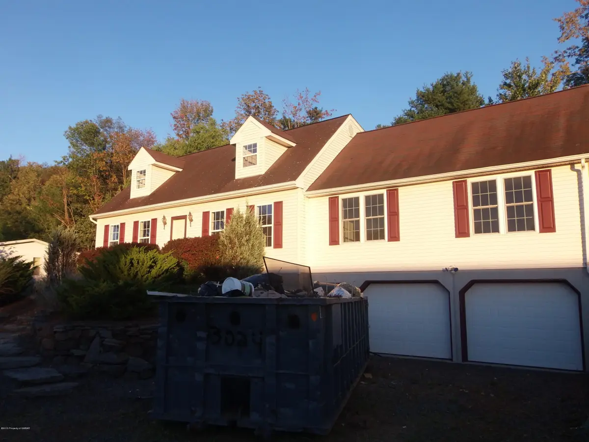 305 Meadowcrest Drive, Trucksville in Trucksville