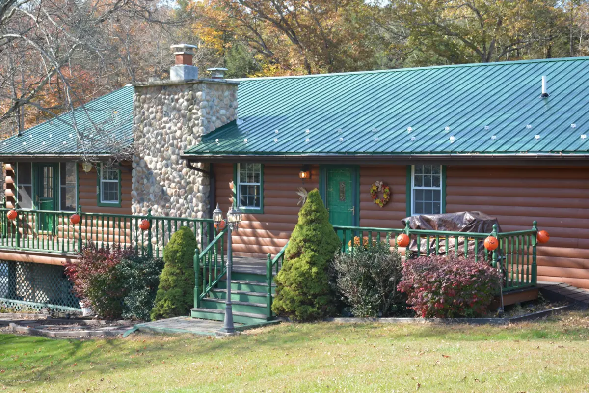 312 MCKENDREE ROAD, Shickshinny in Shickshinny