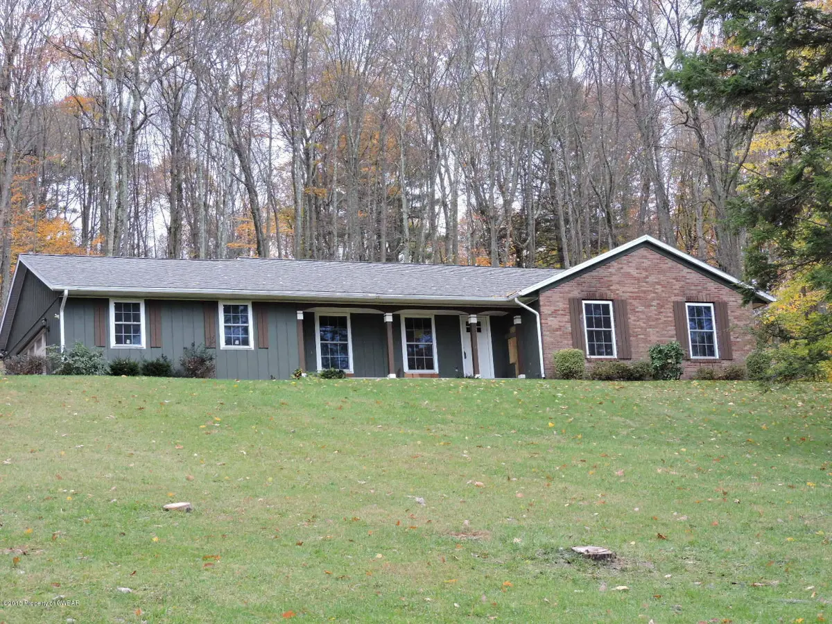 212 SHADOWBROOK Drive, Tunkhannock in Tunkhannock