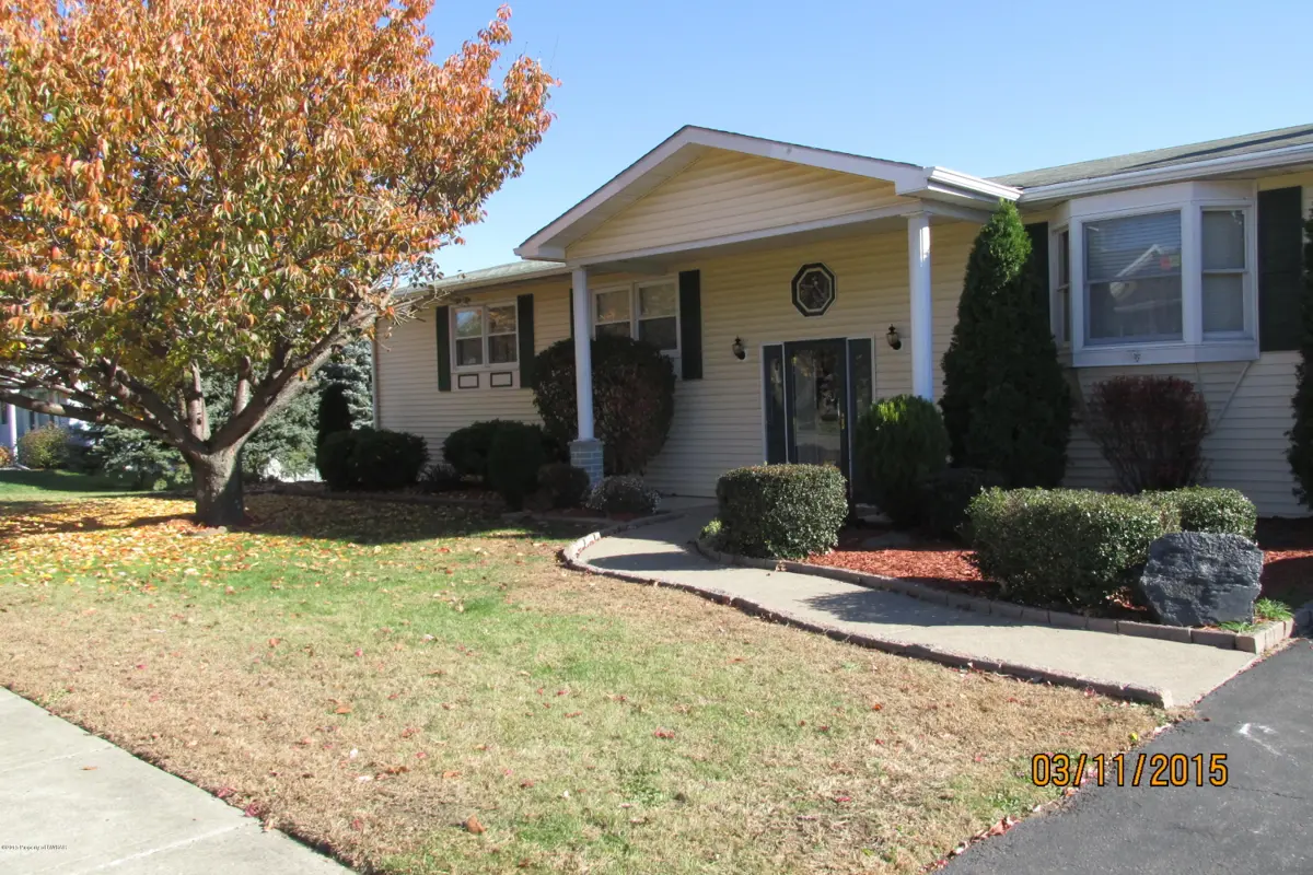 102 MOCKINGBIRD Drive, Larksville in Larksville