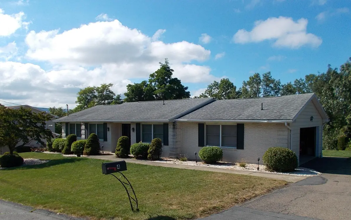 4 DOGWOOD Drive, Laflin in Laflin