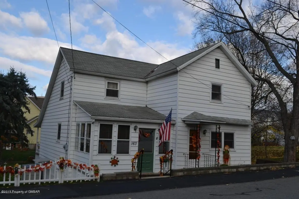 163 Harriet Street, Throop in Throop