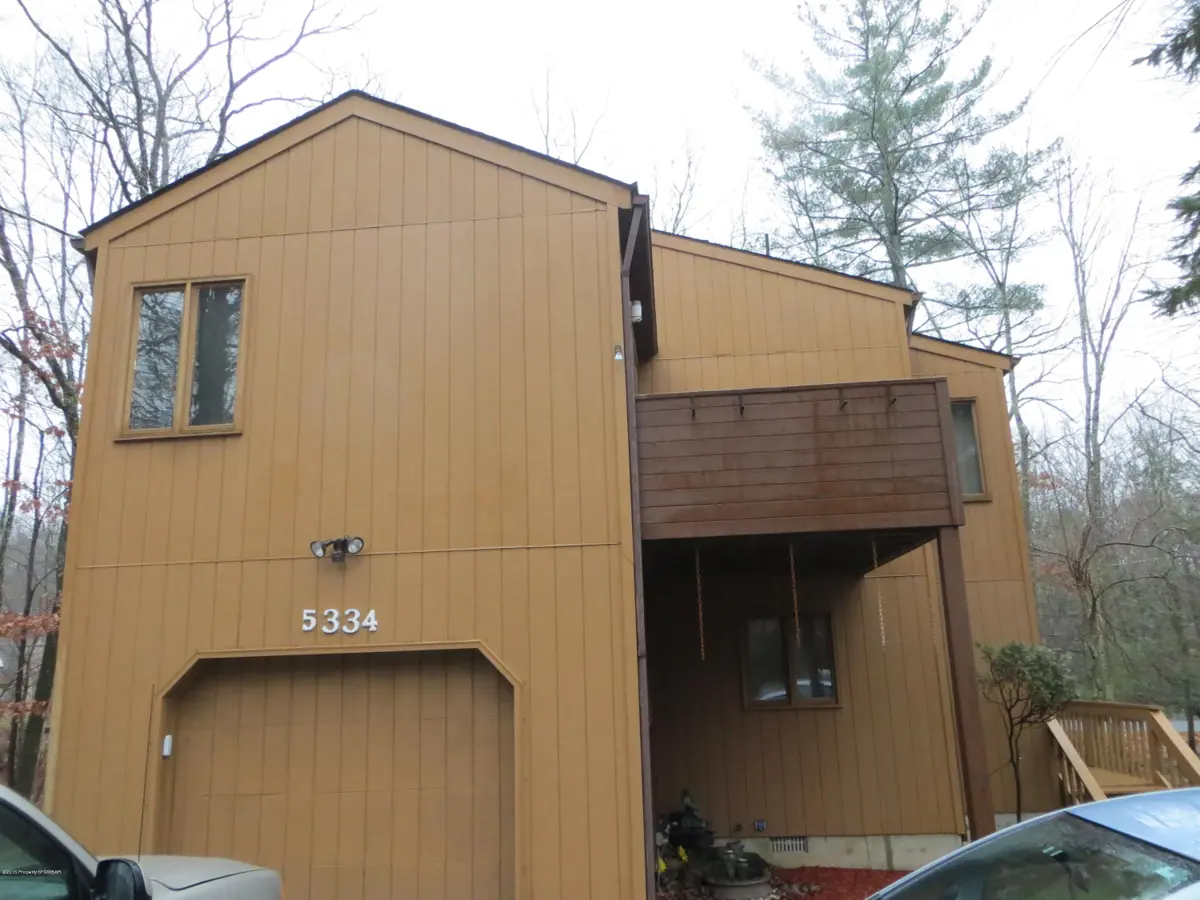 5334 DELIA Terrace, East Stroudsburg in East Stroudsburg