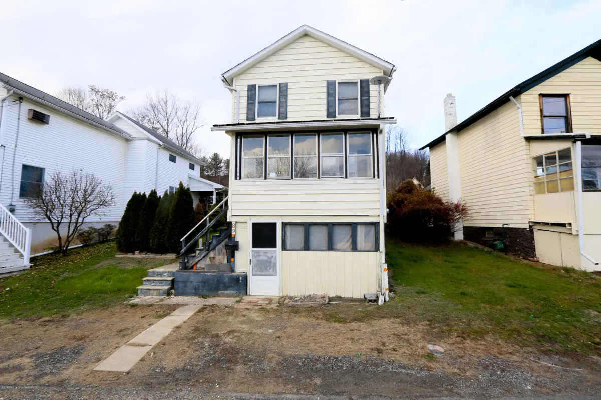 89 BARNEY Street, Larksville in Larksville