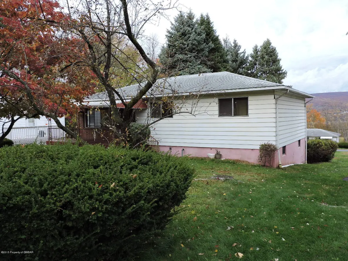 2810 CEDAR Avenue, Scranton in Scranton