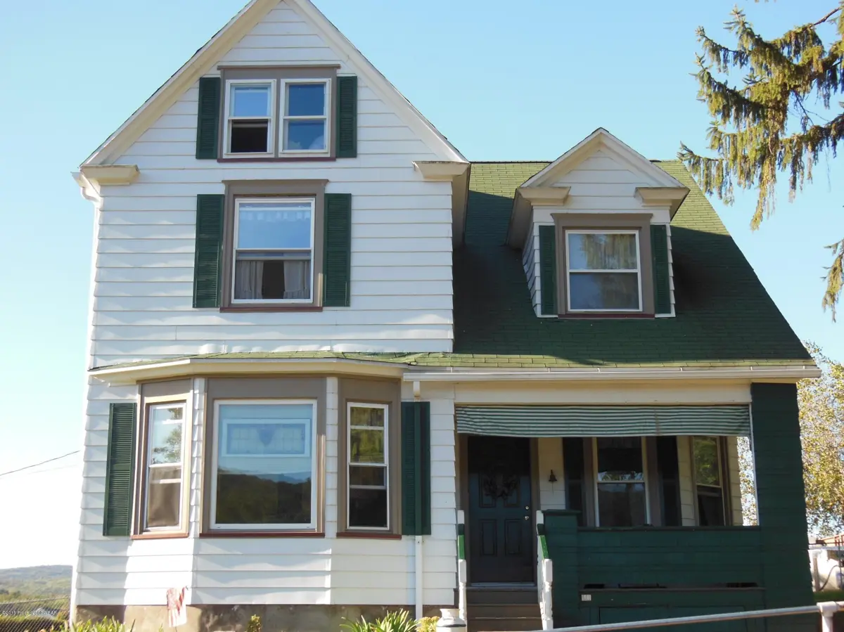 24 NEWPORT Avenue, Nanticoke in Nanticoke