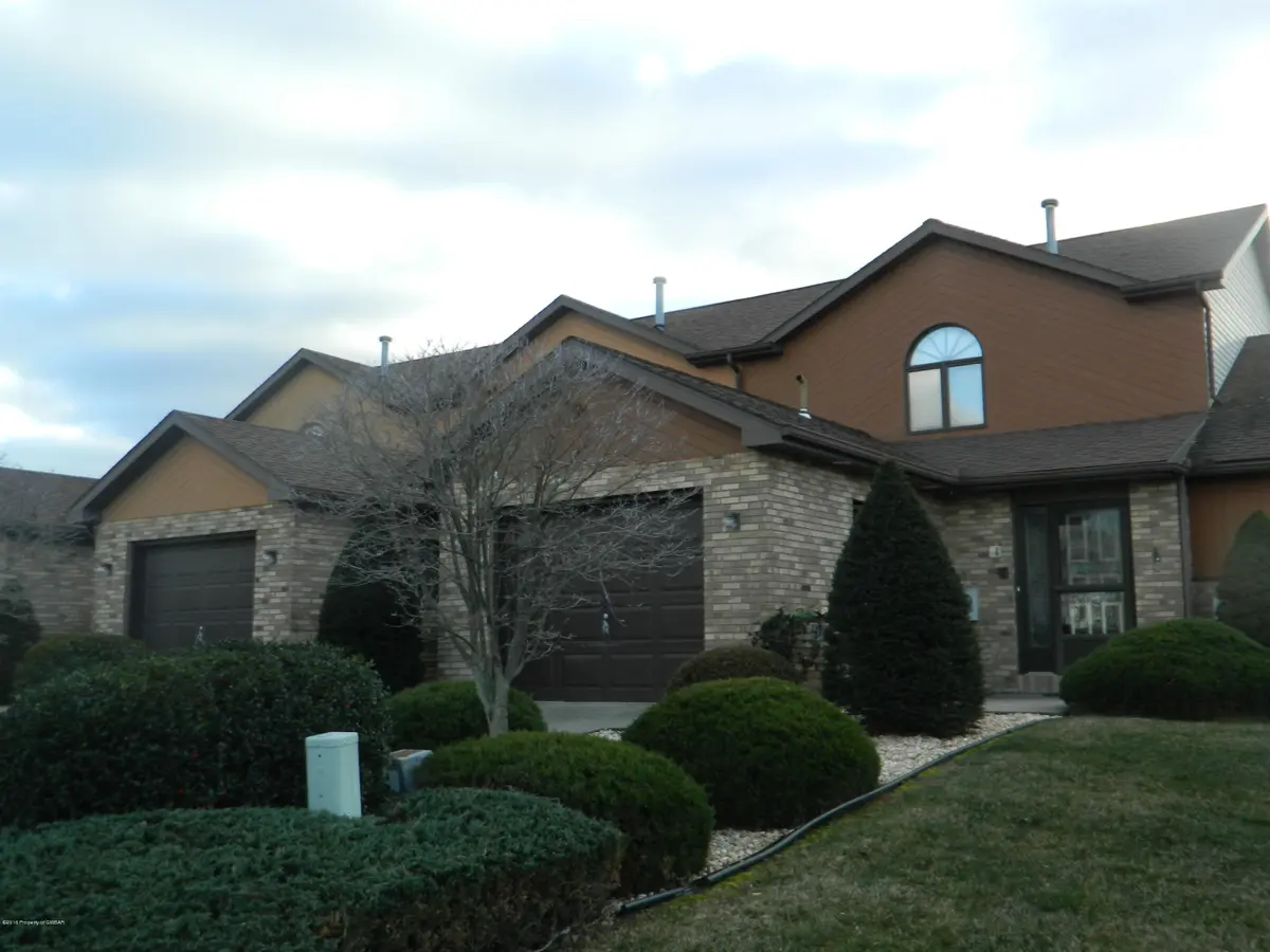114 Woodview Road, Hanover Township in Hanover Township