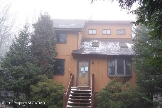 10 W Buck Lane, Long Pond in Long Pond