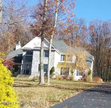 124 Arbor Way, Stroudsburg in Stroudsburg