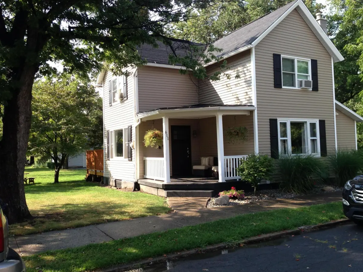 611 Park St., Moosic in Moosic