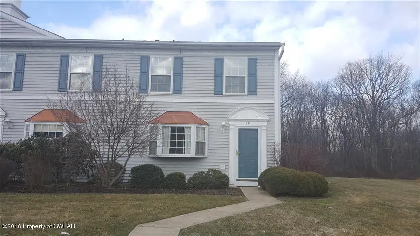 221 Patriot Circle, Mountain Top in Mountain Top