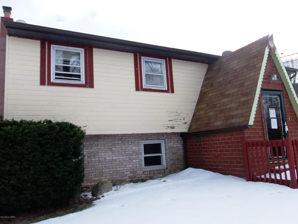 686 S MOUNTAIN Boulevard, Mountain Top in Mountain Top