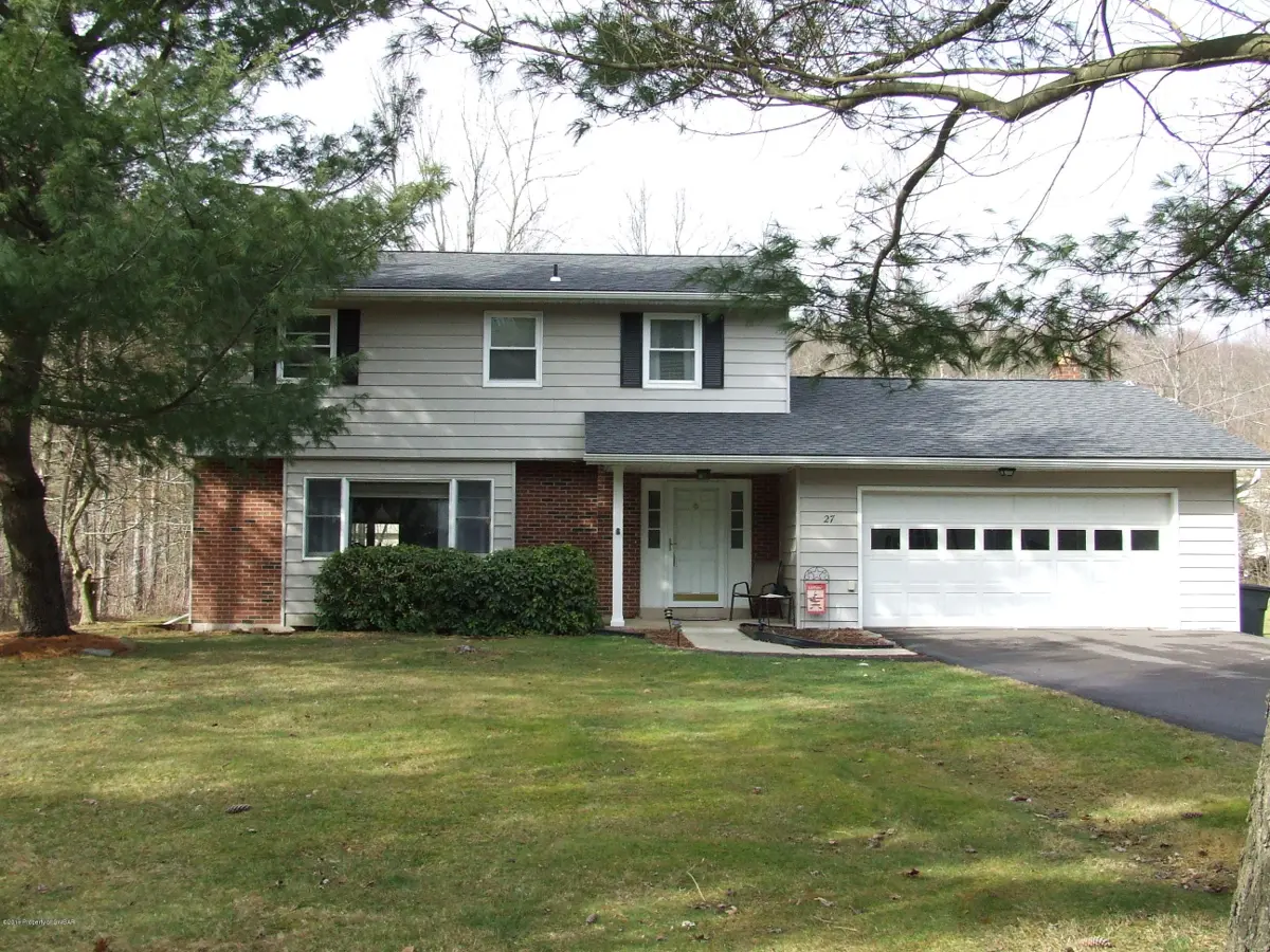 27 Walden Drive, Mountain Top in Mountain Top