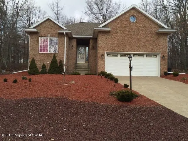 160 SOUTHERN HILLS Court, Hazleton in Hazleton