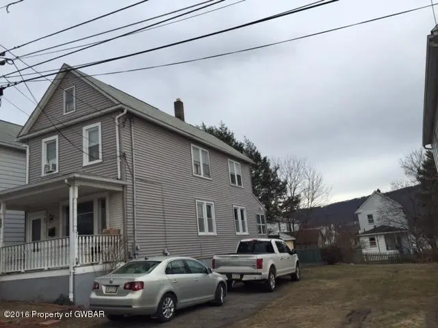 82 Kent Lane, Wilkes-Barre in Wilkes-Barre