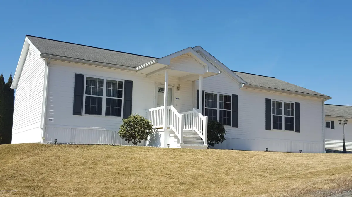 502 HUMMINGBIRD Drive, Shavertown in Shavertown