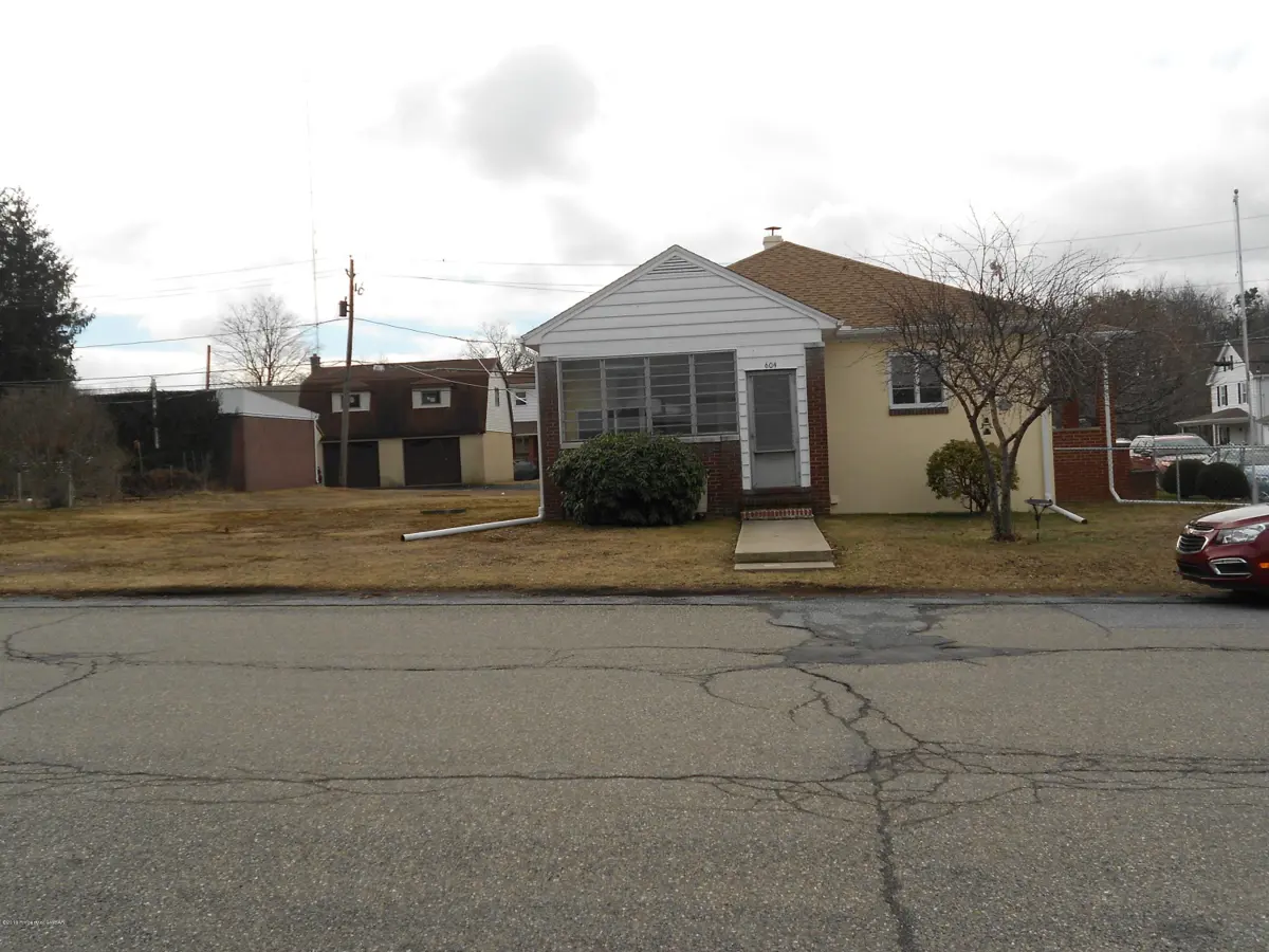 604 Muir Avenue, Hazleton in Hazleton