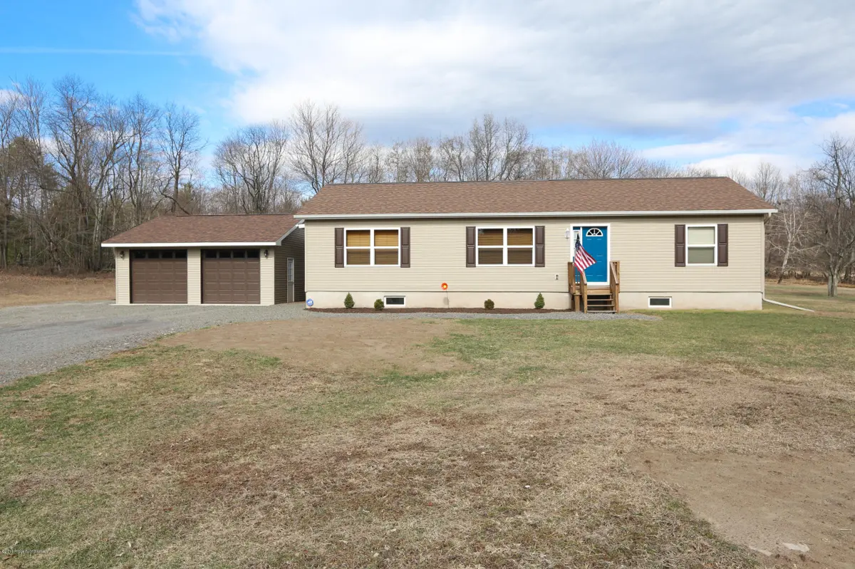 64 CHURCH Road, Shickshinny in Shickshinny