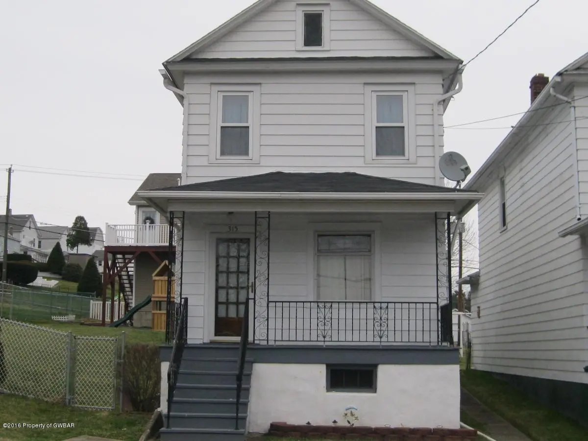315 Willow Street, Hanover Township in Hanover Township