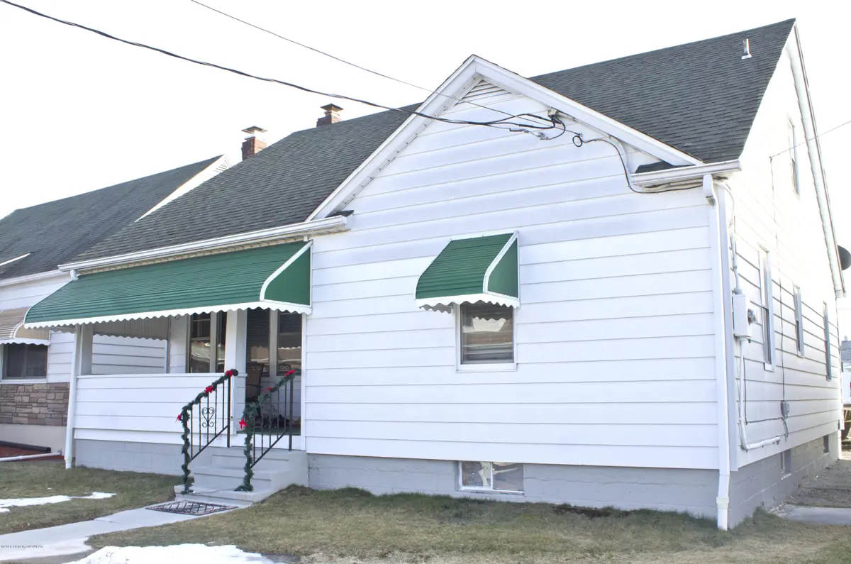 16 W MARKET Street, Tresckow in Tresckow