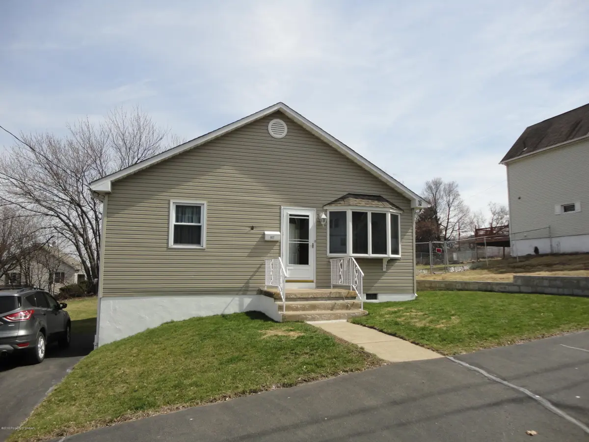 917 N VINE Street, Hazleton in Hazleton